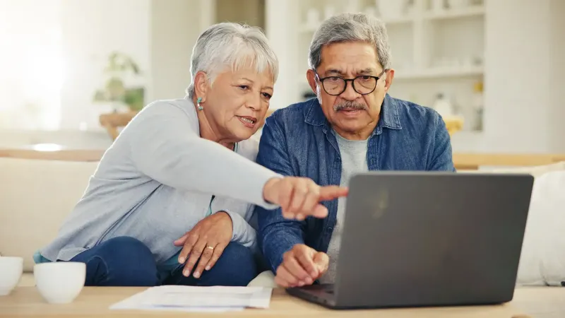 couple on laptop